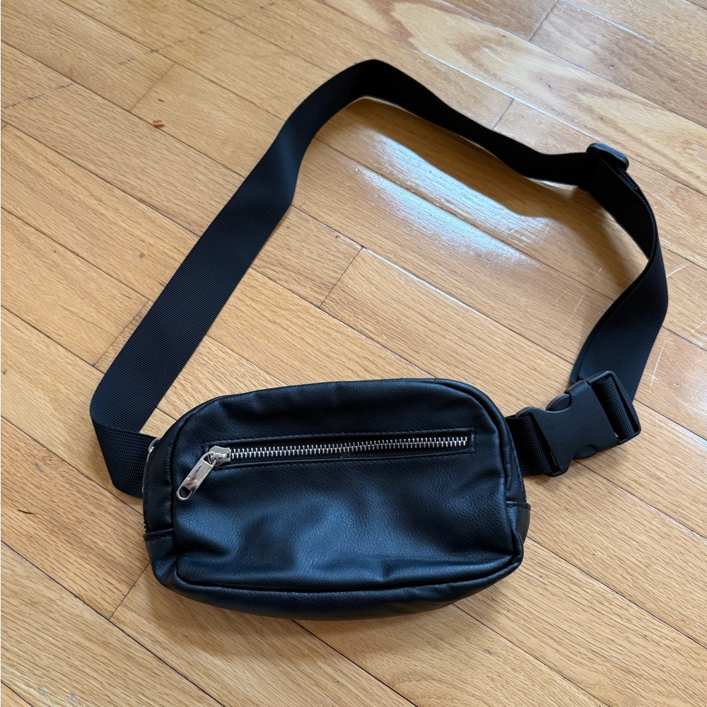Wild Fable Black Belt Bag